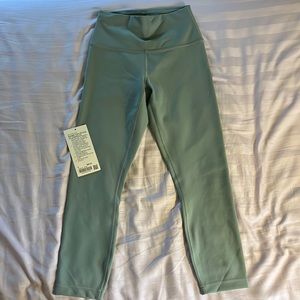 NEW Lululemon Wunder Train HR Crop Contour Fit Green